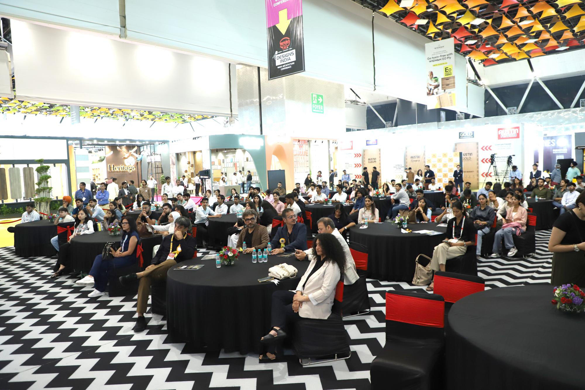 Image gallery marquee