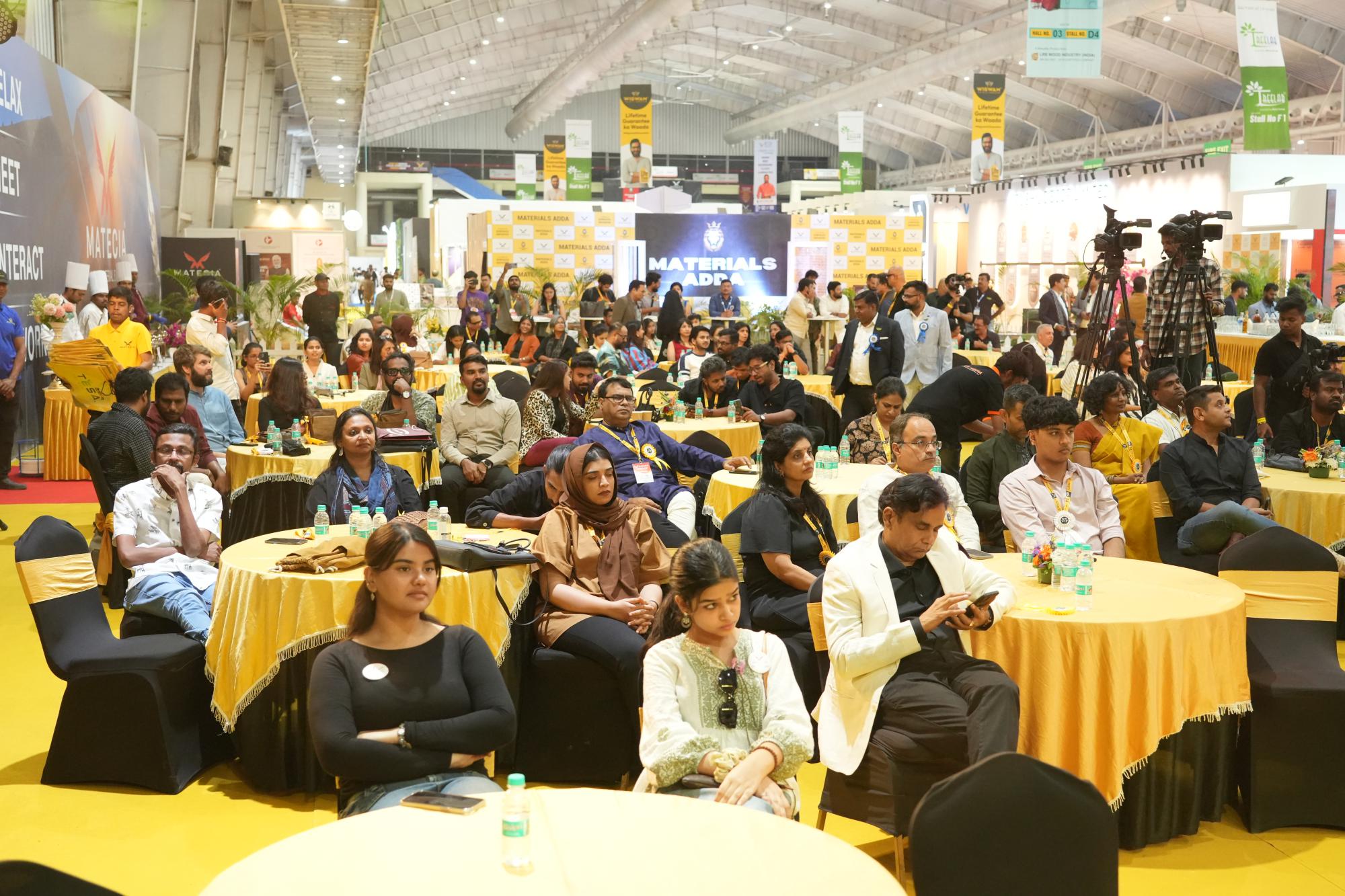 Image gallery marquee